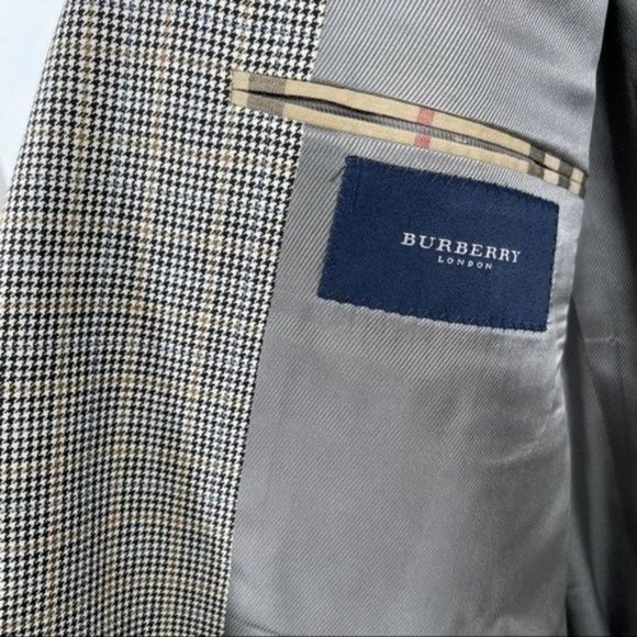 Burberry Tan Plaid Blazer - Picture 3 of 6